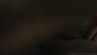 Schau TS Foxxy's Enhanced Body Gets Licked - kostenlose HD Pornos auf FREE-FULL-PORN.COM