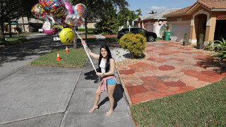 ดู Teenage Temptation: 99 Balloons - หนังโป๊ฟรี HD บน FREE-FULL-PORN.COM