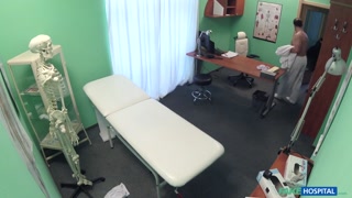 ดู Big Boobs Girl Has Medical Issue - หนังโป๊ฟรี HD บน FREE-FULL-PORN.COM
