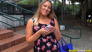 Watch Blonde and Beautiful: Scarlett's Masturbation - free HD porn on FREE-FULL-PORN.COM