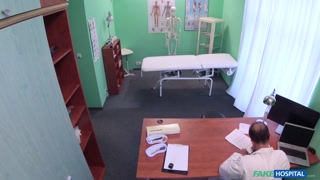 Guarda Russian Girl's Office Sex with Doctor - porno HD gratuito su FREE-FULL-PORN.COM