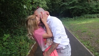 Schau Outdoor Ballerina Fucking with Martin Gun - kostenlose HD Pornos auf FREE-FULL-PORN.COM