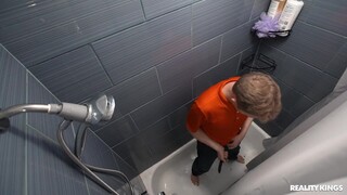 Bekijk Redhead Gets Spanked and Fucked by Perv - gratis HD porno op FREE-FULL-PORN.COM