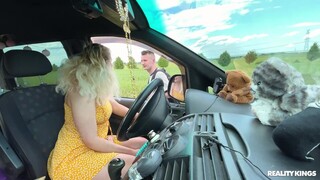 Watch Outdoor Van Sex - free HD porn on FREE-FULL-PORN.COM