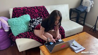 Asher Valentine's Athletic Pussy Ride - porn percuma dalam 4K FREE-FULL-PORN.COM