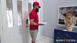 Watch Honey Gold's Enhanced Body Takes on Big Cock - free HD porn on FREE-FULL-PORN.COM