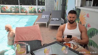 Schau Cowgirl Reverse Cowgirl Pool Party - kostenlose HD Pornos auf FREE-FULL-PORN.COM