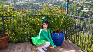 Guarda Little Green Teen Leprechaun - porno HD gratuito su FREE-FULL-PORN.COM
