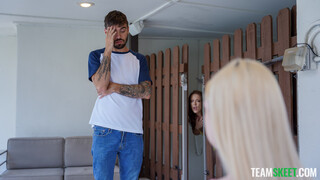 Naughty Stepmom Sucks Cock Like A Pro - 4K 무료 포르노 FREE-FULL-PORN.COM