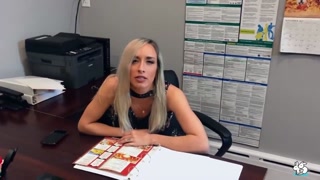 Schau Shaved Blonde Squirts in Hot Amateur Office Fuck - kostenlose HD Pornos auf FREE-FULL-PORN.COM