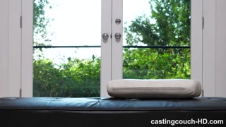 Sledujte Casting Couch Creampie for Big Ass Lacey - zdarma HD porno na FREE-FULL-PORN.COM