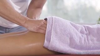 Nina Pink – Teen Gets Dominated by Boss in Hot Massage Sex 보기 - FREE-FULL-PORN.COM에서 무료 HD 포르노