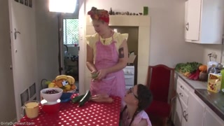 Watch Pepper & Rosie Christmas Behind the Scenes - free HD porn on FREE-FULL-PORN.COM