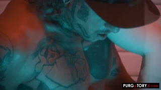 Schau Tattooed Brunette Gets Wild in Praying Mantis E2 - kostenlose HD Pornos auf FREE-FULL-PORN.COM