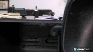Tonton Office MILF Lauren Taylor Takes Boss's Cock Deep - pornografi HD percuma di FREE-FULL-PORN.COM