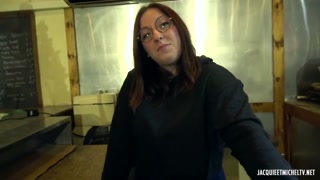 Mira 19yo Brunette Lily in Maid Outfit Swallows - porno HD gratis en FREE-FULL-PORN.COM