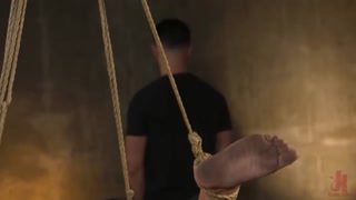 Guarda Rope Bondage Anal with Tiny Slut Isabella Nice - porno HD gratuito su FREE-FULL-PORN.COM