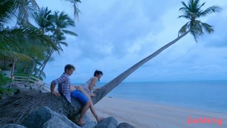 Brunette Nicole and Boris: Sunrise Seaside Quickie を見る - FREE-FULL-PORN.COM で無料HDポルノ