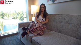 Дивіться Amateur Brunette Maddy May Takes Thick Asian Cock POV - безкоштовне HD порно на FREE-FULL-PORN.COM