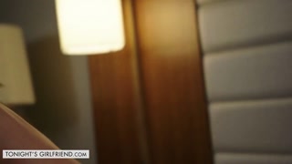 Bekijk Hotel Room Sex with Richelle Ryan - MILF in Stockings and Lingerie - gratis HD porno op FREE-FULL-PORN.COM
