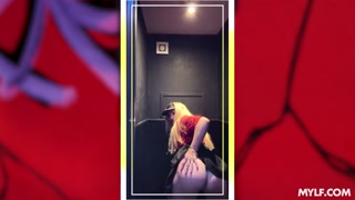 Schau Blowjob from a Blonde MILF in a Thong - kostenlose HD Pornos auf FREE-FULL-PORN.COM