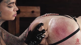 Schau Tattooed Sub Gets Owned - kostenlose HD Pornos auf FREE-FULL-PORN.COM