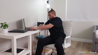 Regardez Muscular Man Fucks Teen Sitter - porno HD gratuit sur FREE-FULL-PORN.COM