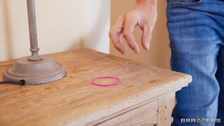 Assista Spanking My Blonde Bestie - pornô HD grátis no FREE-FULL-PORN.COM