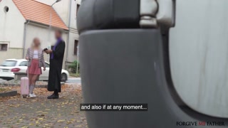 Tonton Big Cock Priest Dominates Blonde in Confession Booth - porno HD gratis di FREE-FULL-PORN.COM