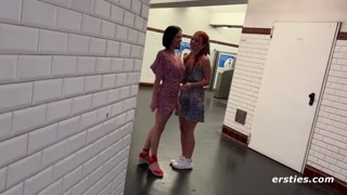 Brunette & Redhead: Clemence & Eve S Kissing - porno gratuito in 4K FREE-FULL-PORN.COM