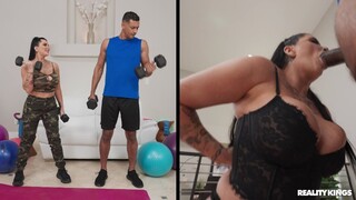 Thong-Wearing Sergeant Gets Drilled in the Butt - pornografie gratuită în 4K FREE-FULL-PORN.COM