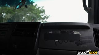 Tony Rubino's Car Sex with Shrooms Blooms - porn percuma dalam 4K FREE-FULL-PORN.COM