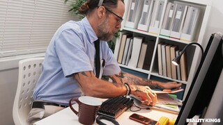 Amateur Office Sex with Thong 보기 - FREE-FULL-PORN.COM에서 무료 HD 포르노