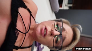 Tonton Shaved Blonde Student Gets Creampied, Dominated & Used - pornografi HD percuma di FREE-FULL-PORN.COM