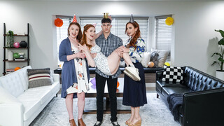 Guarda Big Ass Birthday Party with Facial - porno HD gratuito su FREE-FULL-PORN.COM