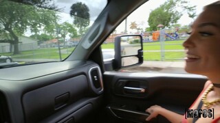 Oglądaj The Teen Samaritan - darmowe porno HD na FREE-FULL-PORN.COM