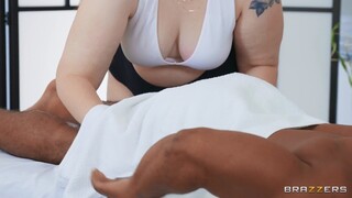 Mazee The Goat Gives Mia Dior a Massage - free porn in 4K FREE-FULL-PORN.COM