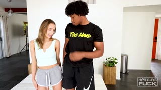 Assista  Blonde Cutie Madison Peach Sucks Big Dick Dennis Barkley  - pornô HD grátis no FREE-FULL-PORN.COM