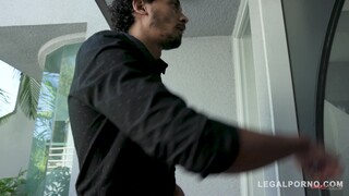 Emily Willis Gives Blowjob to Two Studs in Threesome 보기 - FREE-FULL-PORN.COM에서 무료 HD 포르노