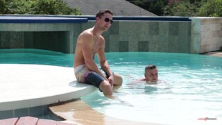 Schau Cindy Loarn takes a Hungarian-style DP with two guys - kostenlose HD Pornos auf FREE-FULL-PORN.COM
