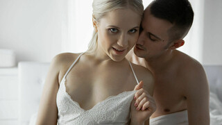 Morning Handjob and Natural Tits - kostenlose Pornos in 4K FREE-FULL-PORN.COM